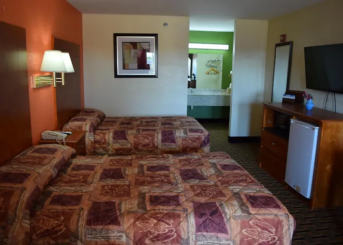 Royal Inn & Suites